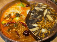 -洱火云南酸菜牛肉火锅(石景山当代商城店)