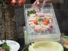 -得意咚瓜·顺德鱼生·冬瓜火锅(深圳首店)