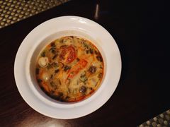 冬阴功汤-食肆&Fourteen(武林夜市店)