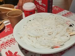 -刘姐啤酒鱼民族演艺餐厅(西街总店)