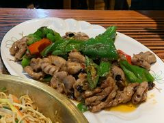 豆豉青椒炒生肠-盈田盈粥庄(博山东路店)