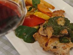 烤鸡腿配烤蔬菜和罗勒酱-后厨意餐La Cucina(外交公寓店)
