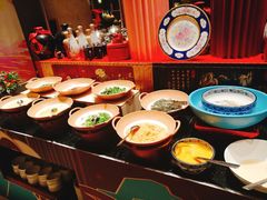 自助调料区-美食汇·海鲜自助西餐厅·江门富力万达嘉华酒店
