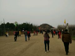 -明秦王墓遗址