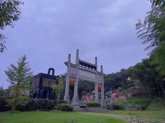 -马仁奇峰