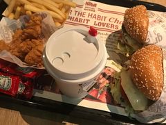-The Habit Burger Grill 哈比特汉堡(复兴soho店)