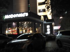 -麦当劳(南京路2店)