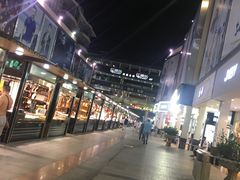 -解放路步行街                