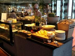 自助取餐区-广州富力君悦大酒店·凯菲厅