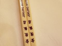 餐具摆设-金陵饭店·梅苑