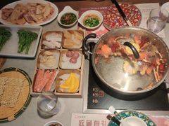 -尚尚仙·酸汤猪手·猪肚鸡火锅(华联万柳购物中心店)