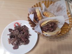 -闫家驴肉老店(华电一校店)