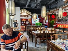 -川流不息·地道川菜·小龙虾(新松江路店)
