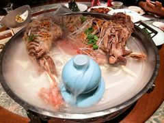 -东口码头·烧鸽子·鱼头泡饼·地方菜(金鹰悦城店)