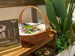-野山舂·贵州现舂酸汤牛肉(东山店)