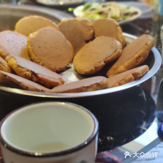 东北煮题铁锅炖鱼(北宋店)