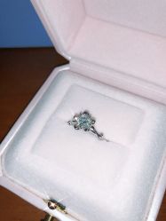 -威德钻石-克拉钻大本营(南京东路店)