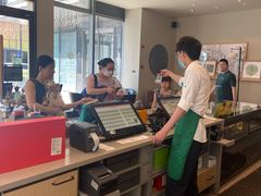 -星巴克(西藏路店)