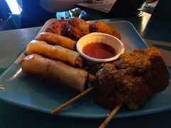 小吃拼盘-URBAN SOI Thai Kitchen乐泰料理(长乐路店)