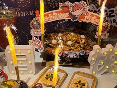 -鸣记脆皮烤鱼·海鲜烤鱼(三八广场店)