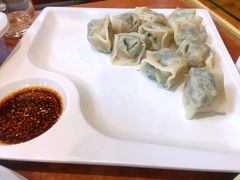 韭菜肉馄饨-西新饭店(城中店)
