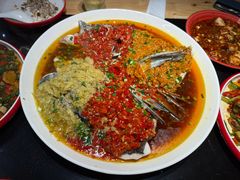-谭公鱼头·鲜鱼火锅·小龙虾·江湖菜(秀沿路店)