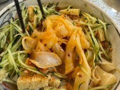 -汗腾格里·风味餐厅(新疆驻京办店)