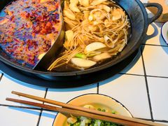 -瓜西西重庆火锅(花溪店)