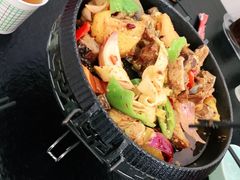 -撒拉人家.酸菜牦牛肉火锅