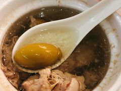 青榄炖鲍鱼仔-香港新发烧腊茶餐厅(万象店)