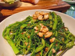 -大头虾越式风味餐厅(光明广场店)