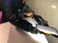 -鲨鱼皮汽车凹陷玻璃修复(静安店)