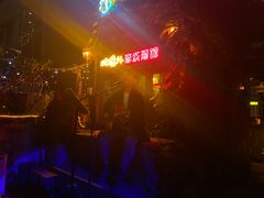 -城墙外BAR