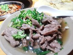 -大众跷脚牛肉馆·非遗传承单位(峨眉山店)