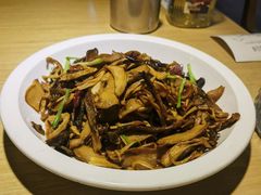 -关东小磨东北菜(上海长风大悦城店)