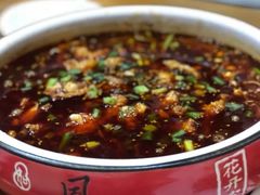 水煮肉片-老东镇啤酒屋海鲜加工·蒸汽海鲜·海鲜烧烤(台东店)