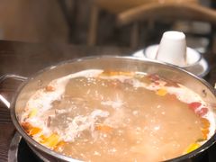 酸萝卜鸭架汤-德来順老北京 涮羊肉 烤羊排(大学城店)