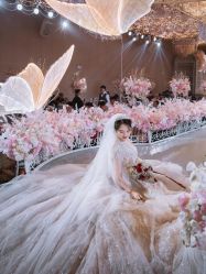 -伯瓷皇后婚纱艺术空间