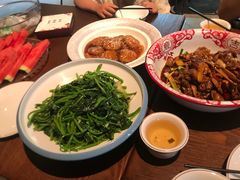 -二厨·吊桥小院·脆皮烧鸡公·本地农家菜(沿江西路店)