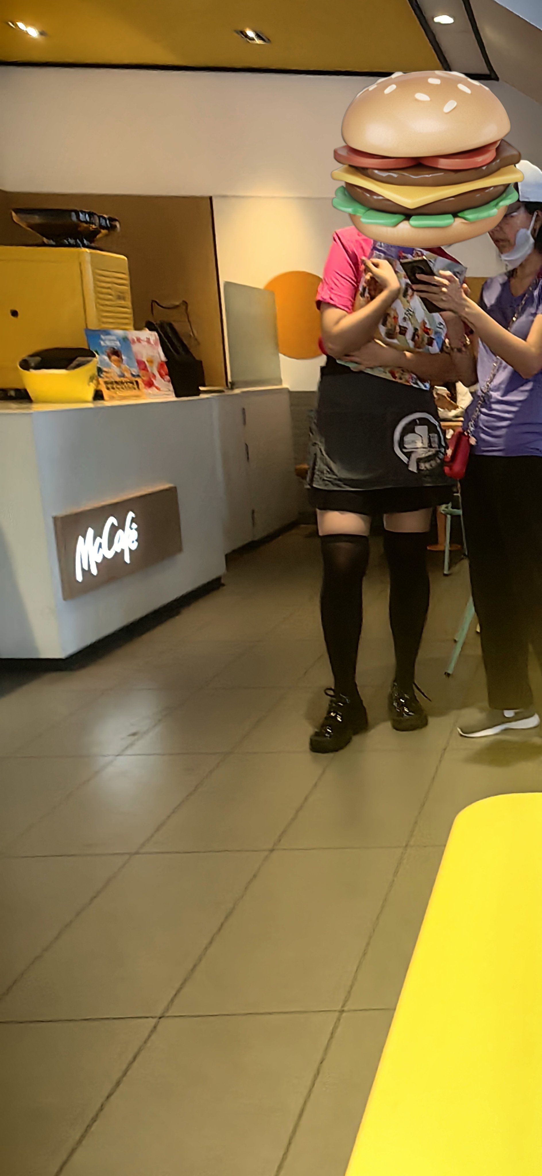 麦当劳服务员
