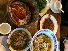 -胡桃里音乐餐厅(陶溪川店)(川湘赣菜·世界百大酒庄直供红酒·音乐表演)