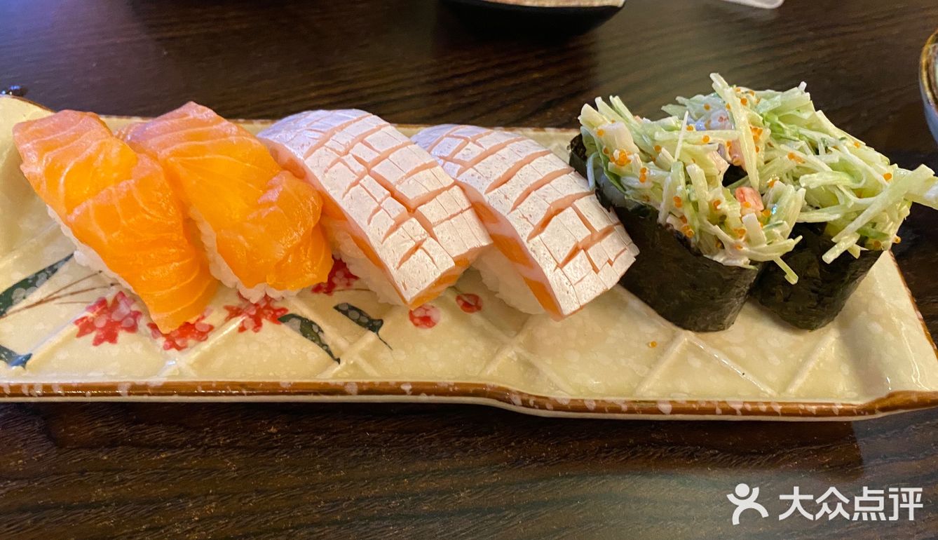 太热了又拿来冰水降温，也没有不耐烦
