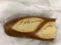 碱水面包-WHEAT&BAKER-麥(凯德来福士店)