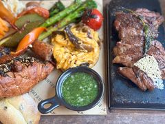 -Mark&Mars Restaurant