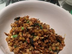 -味上湘菜馆(岳麓山店)