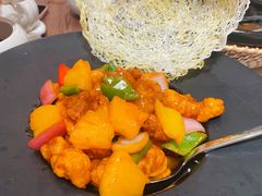 经典菠萝咕噜肉-广州天河合景福朋喜来登酒店 · 聚味轩中餐厅