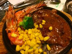 -玛格萝妮比萨屋(四平店)