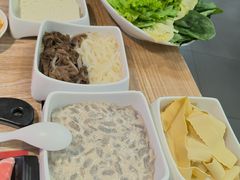 -彤德莱火锅(乐陵路店)