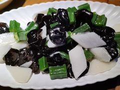 秋葵木耳炒山药-北疆饭店(金狮广场店)