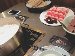 -捞王锅物料理(上海世茂广场店)